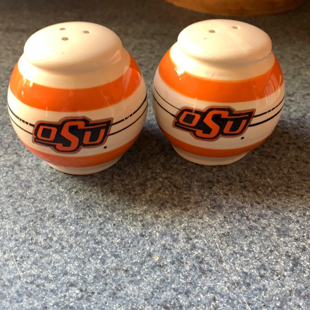 Oklahoma State Salt & Pepper Shakers